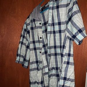 Fly Society short sleeve with hood. 4xl